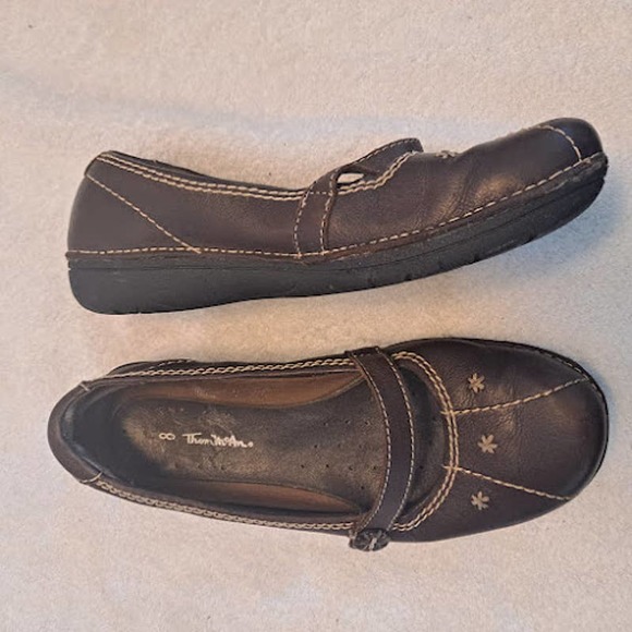 Thom McAn Mary Jane Loafer Topstitching Brown Tan Almond Toe Hook n Loop Comfy - Picture 2 of 13